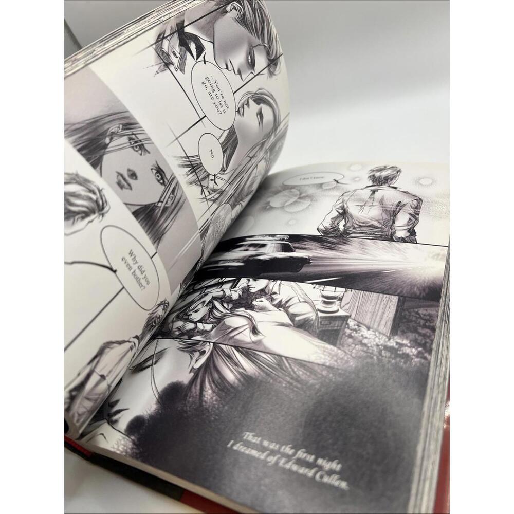 Twilight: The Graphic Novel, Volume 1 - Picture 6 of 6